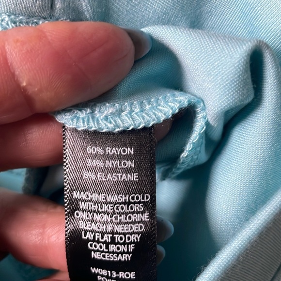 Betabrand Sassiest Skirted Pants Size M Pull On Crop Midi Stretch Robin egg blue - Picture 13 of 14